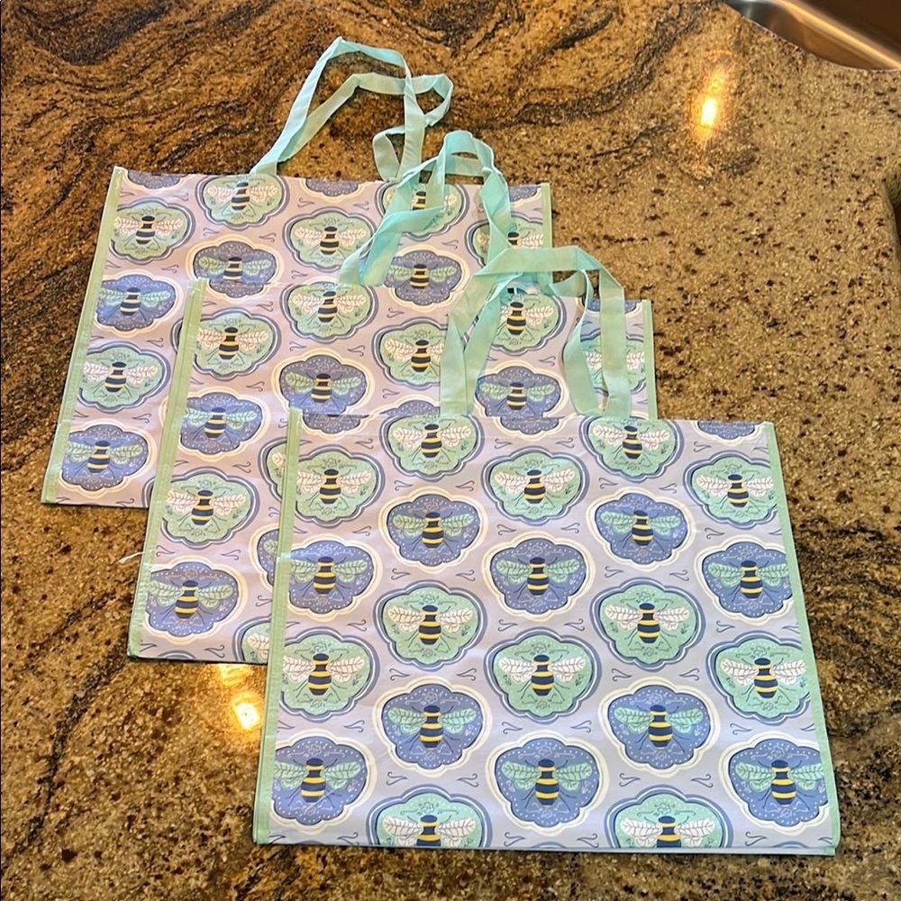 TJ Maxx | Set of 3 Reusable Totes in Cute Bee 🐝 Print